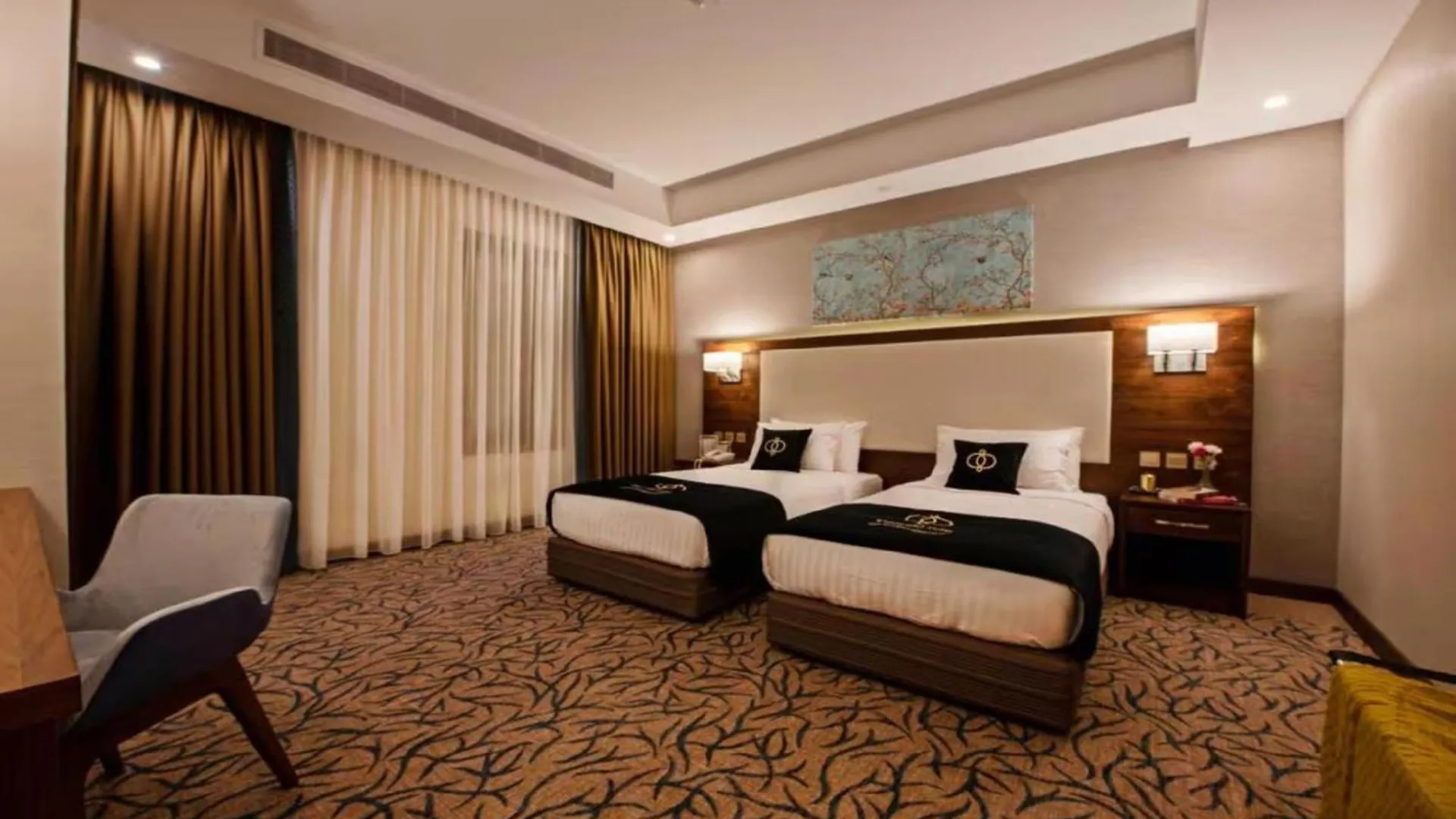 Sunday Emerald Hotel Jidda