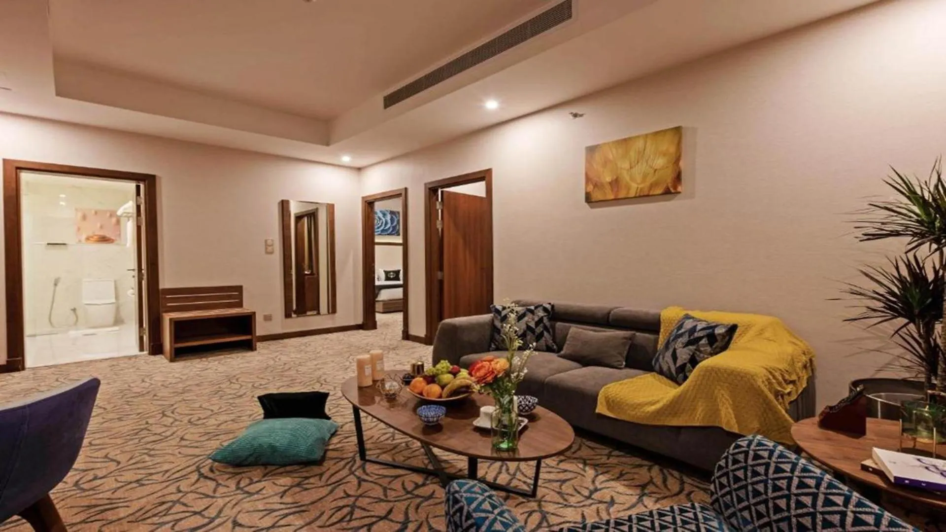 Sunday Emerald Hotel Jidda
